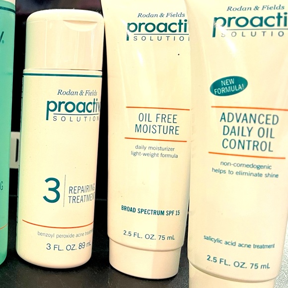 Proactiv - Picture 2 of 2